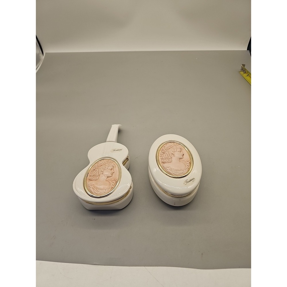 VTG Ceramic Hinged Trinket Dish w/ CAMEO Fontaine Capodimonte Italy Set Of 2
